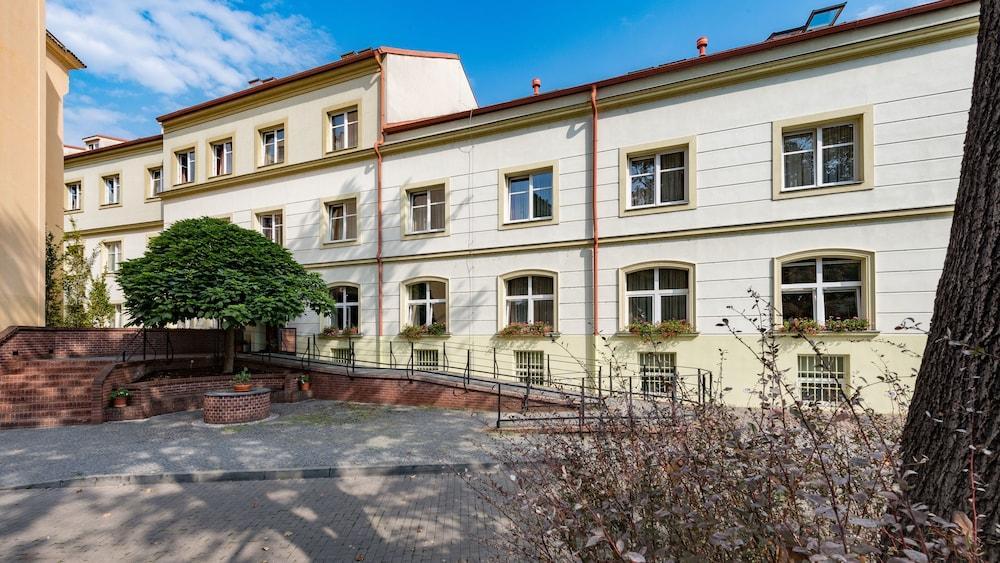 Hotel Ostruvek Prag Eksteriør billede