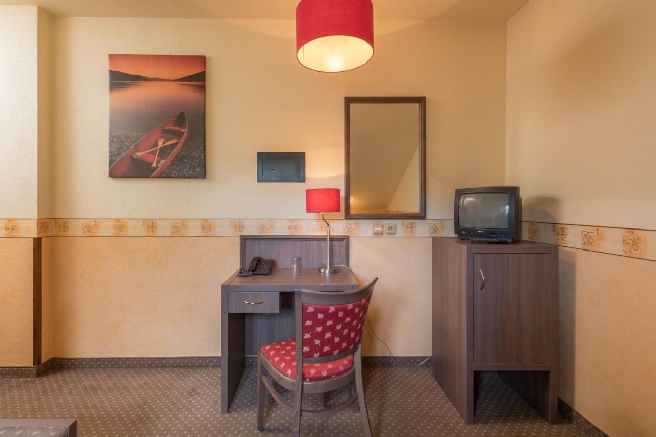 Hotel Ostruvek Prag Eksteriør billede